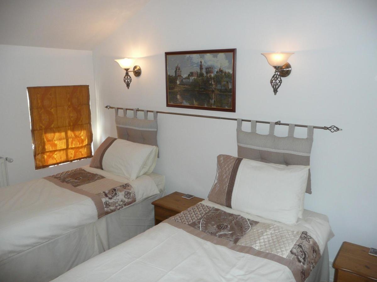 Maison Blanc Bed and Breakfast Gibourne Εξωτερικό φωτογραφία
